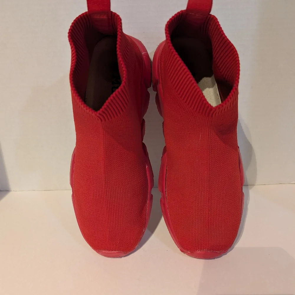 Mudd Red Sock-Style‎ Sneakers with Knit Upper Sz. 8.5